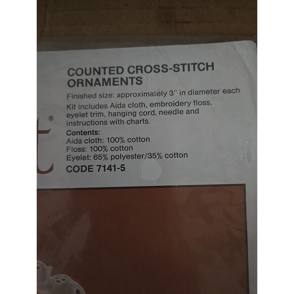 Current Counted Cross Stitch Kit - CHRISTMAS ORNAMENTS SET OF THREE Code 7141-5 - Picture 3 of 4